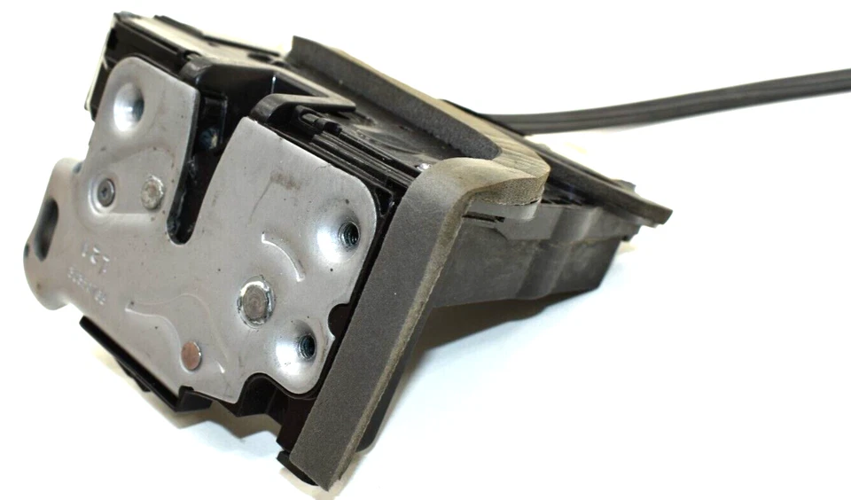 Chevrolet Silverado 2500HD 3500HD 2020-2023 OEM cierre de puerta delantero derecho Foto 4 de 4