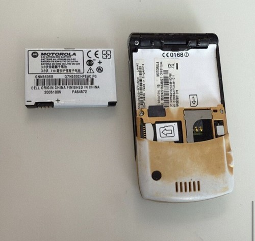 Motorola RAZR V3i Gold Geprüft Volle Funktion, Händler Garantie Zustand Schlecht - Bild 3 von 3
