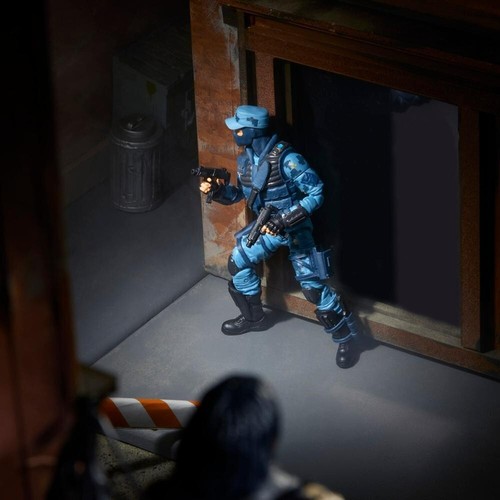 G.I. Joe Classified Series Jason “Shockwave” Faria, 105 - Picture 5 of 7