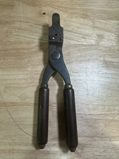 Antique WINCHESTER 32-165 Bullet Mold Winchester Repeating Arms Co. Wood Grip