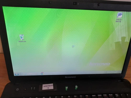 Lenovo G550 Laptop with Original Charger - Picture 6 of 11