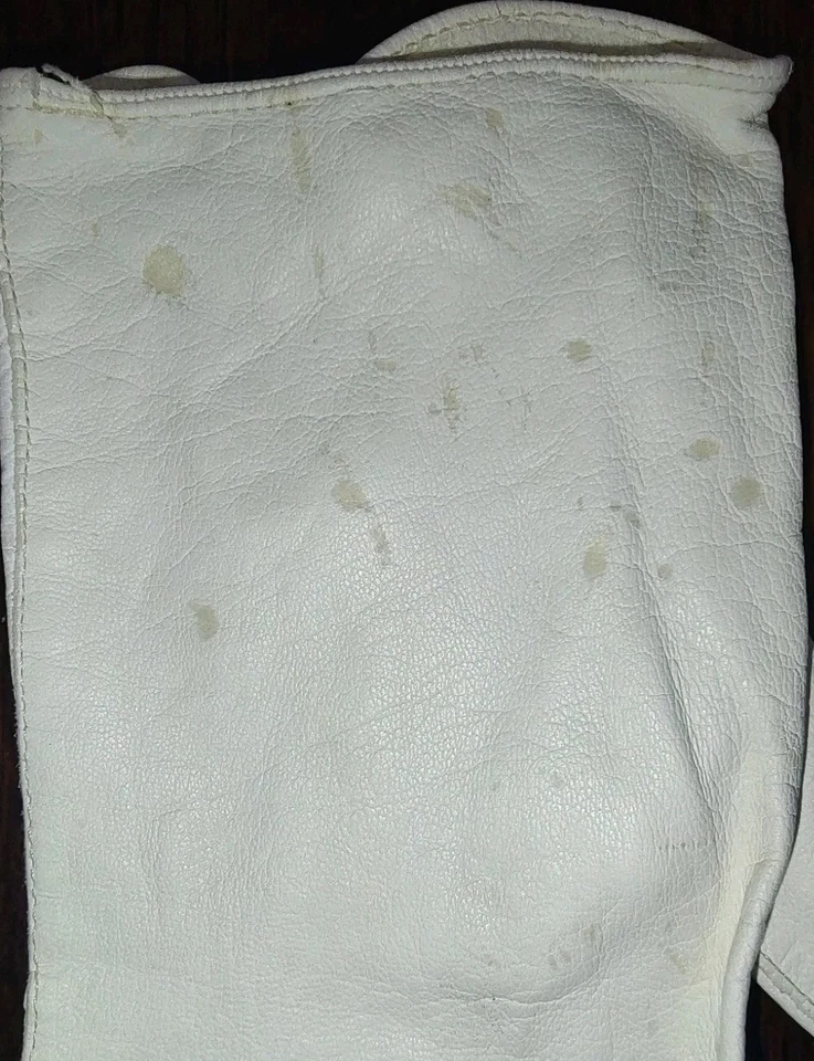 Guantes de cuero de piel de cordero blancos vintage con botón de perla forrados hasta la muñeca pequeña Foto 4 de 4