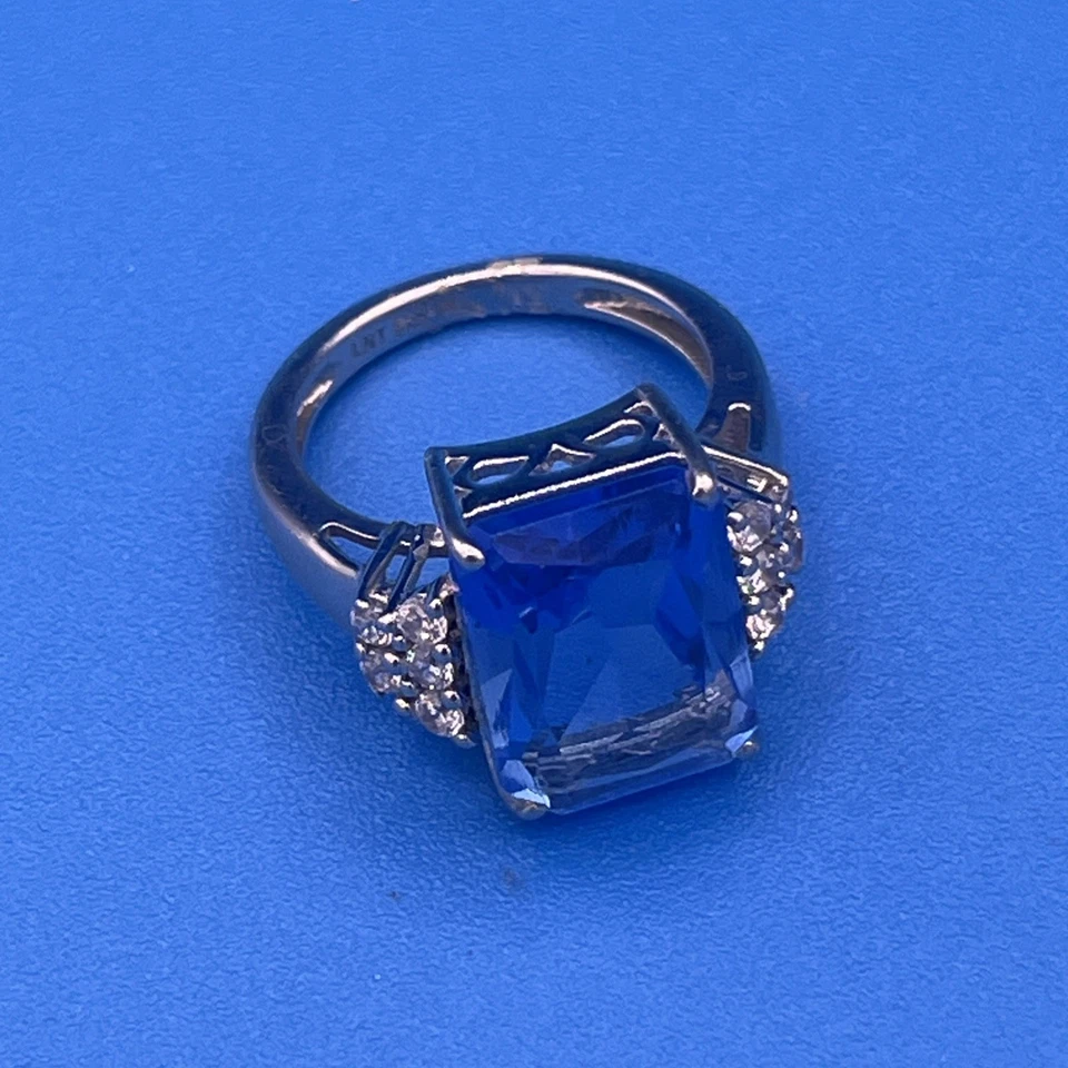 Anel de prata esterlina maciça 925 topázio azul suíço corte esmeralda 4 quilates tamanho 5,75 - Imagem 4 de 4