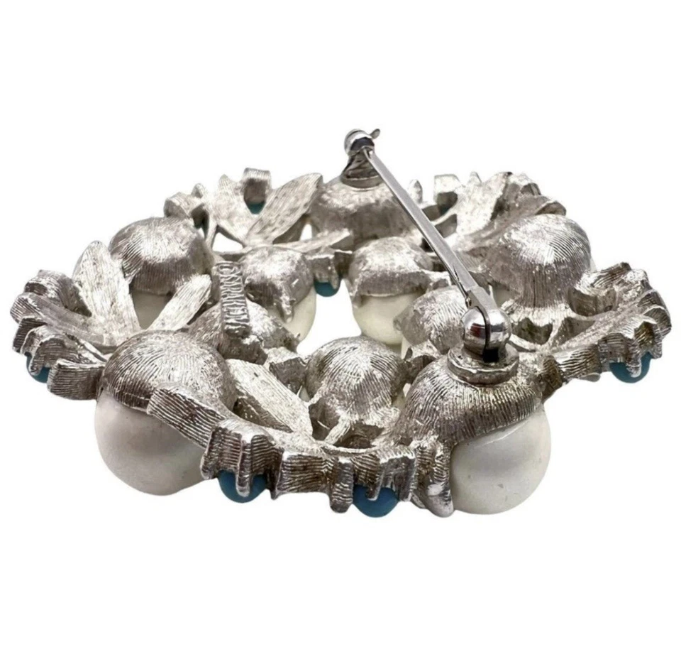 Vintage Brooch Jewelry Sarah Coventry with faux pearls, signed, Alaskan Summer - Image 4 of 4