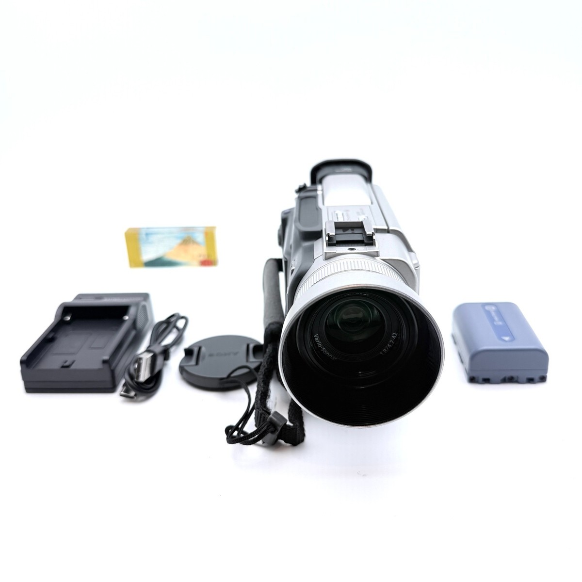 Sony Digital Handycam - DCR-TRV20 - Case / Battery / Charger