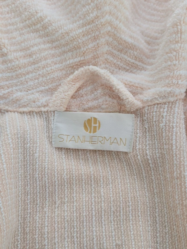 Bata grande para mujer Stan Herman de colección con cinturón mezcla de algodón tela de felpa spa de lujo Foto 3 de 4