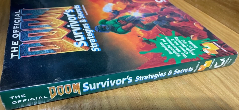 The Official Doom Survivor's guide Strategies and Secrets book (NO DISCS) SYBEX Foto 3 de 4