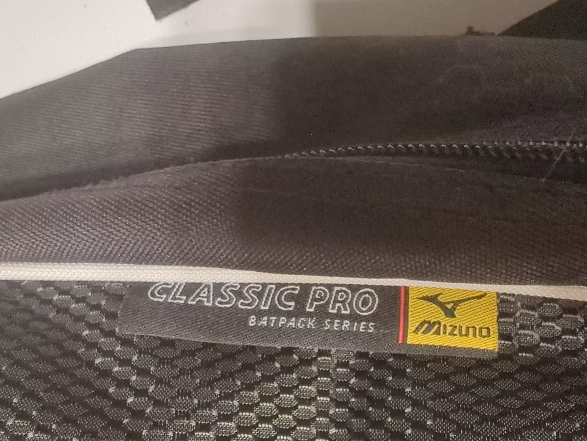 Mizuno Backpack Large Black Organizer Bat Pack Series Baseball Bag