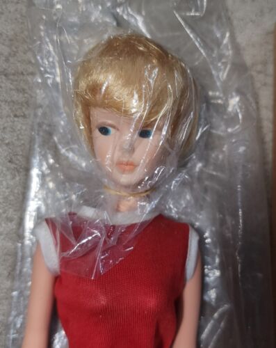 Muñeca de Maquillaje Mary De Colección Por Personaje Americano Sin usar, en Caja Barbie Se Parece - Imagen 3 de 5