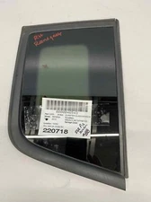 Quarter Glass/window RENEGADE Right 15-20 see pic-scratch tiny mark on inside