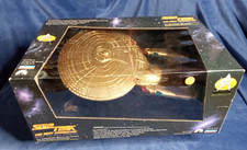Star Trek: Next Generation Gold Enterprise D Ship-Playmates 6112- Nice Box