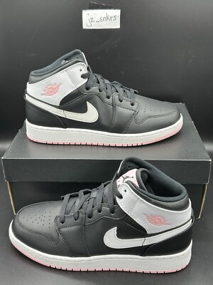 Air Jordan 1 Mid Black Arctic Punch Pink Size 7Y Women 8.5 555112-061 NEW IN BOX