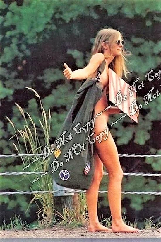 Hot girls with no clothes discount
