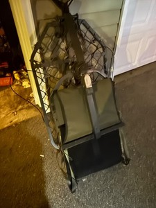 M150 Monster Tree Stands Hang-on w/ camo cold weather seat pad  