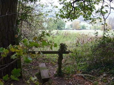 Photo A2 Limekiln Plantation [3] Footbridge After some distance in the p c2011