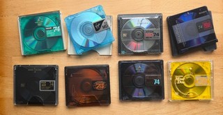 8 MiniDischi 74 minuti assortiti custodie