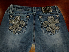Miss Me Jeans Midrise Skinny Flower Design Rhinestones Bedazzled Size 30