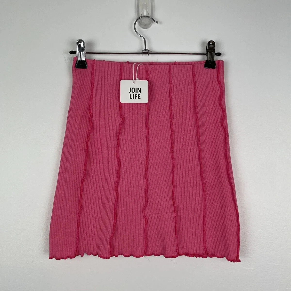 NUEVO CON ETIQUETAS Bershka Mini Falda Acanalada Rosa Brillante Elástica Pull On Elástica Talla S