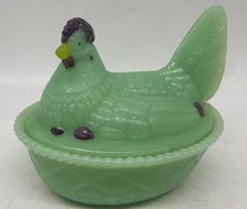 Covered Hen on Woven Base - Jade Handpainted - Original Westmoreland Mold