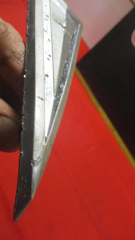 Pontiac 1965 emblema maletero Catalina Bonneville Parisienne Laurentian Foto 3 de 4