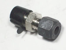 1 - Parker CPI Stainless Steel Connector, 1/4" OD Tube x 1/4" MNPT, 4-4 FBZ-SS