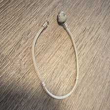 PANDORA Charm-Armband Schlangen-Gliederarmban...
