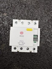 Wylex WRS32/4 RCD 4P Class AC 32A 30mA