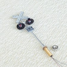 2 x OO / HO Scale Railroad Crossing Signals 2 heads  Circuit board flasher SL2