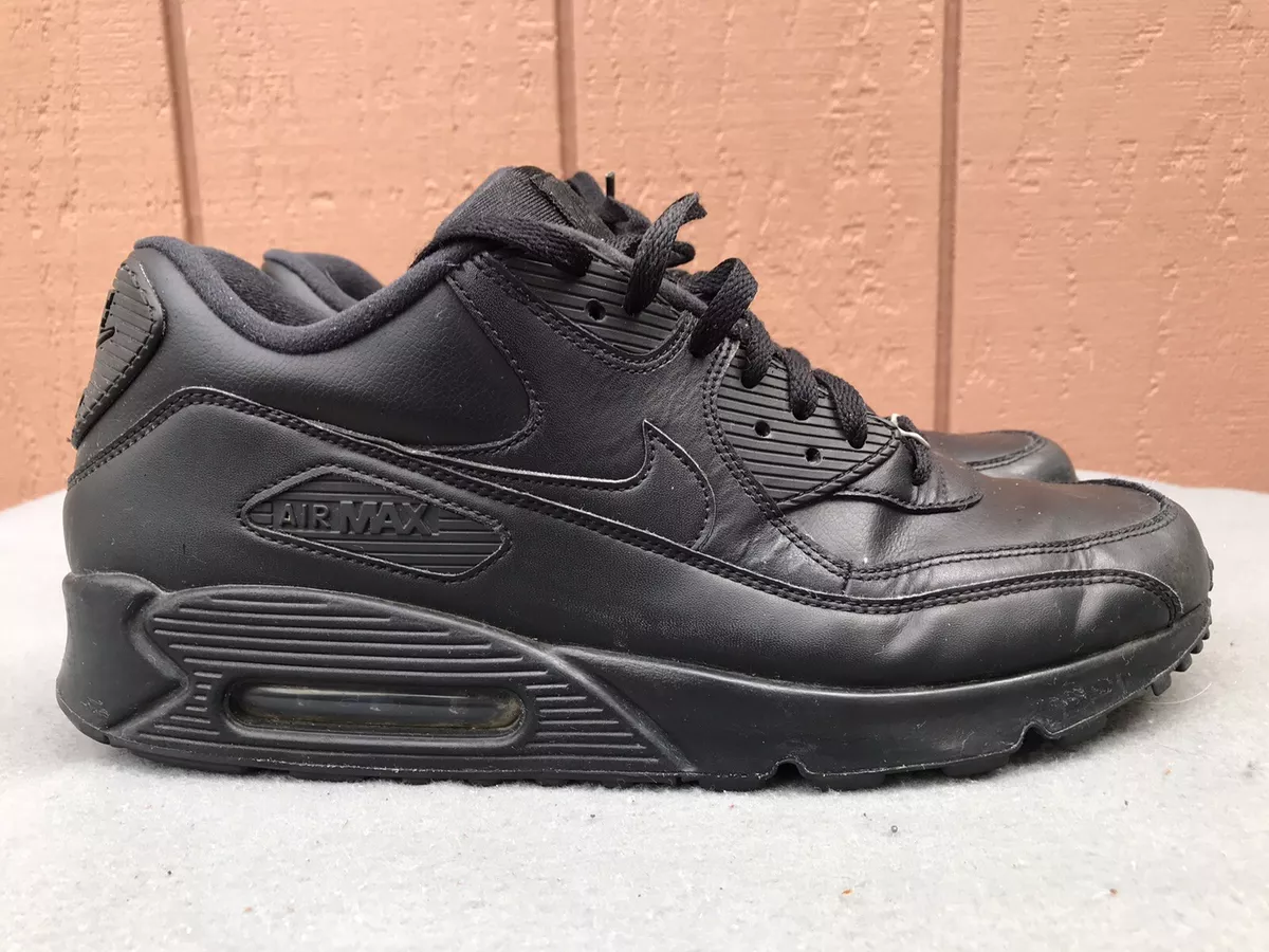 Air max hotsell black leather