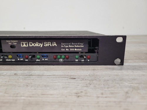 Dolby 363 Analog SR Noise Reduction Stereo Processor - Stuck Buttons - Picture 3 of 4