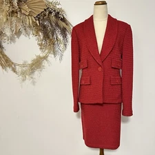ST JOHN Jacket Skirt 2 Piece Suit Set Red  Knit  Wool Size 8 US ( 12 AU) Formal