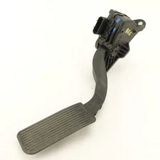 2008 2009 2010 2011 2012 2013 Silverado Sierra Tahoe Yukon Gas Accelerator Pedal