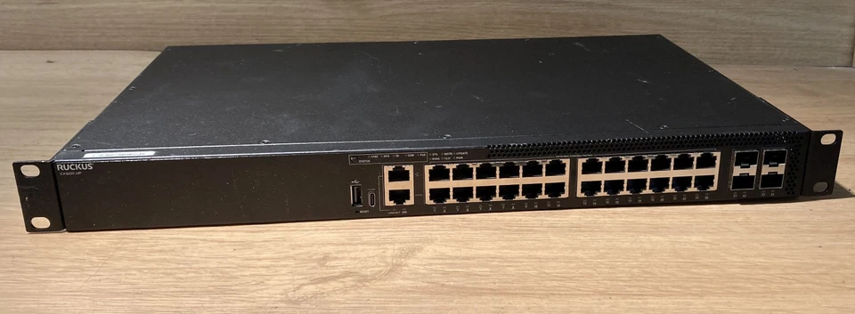 RUCKUS ICX 8200-24P Access 24 Ports 1G PoE Switch