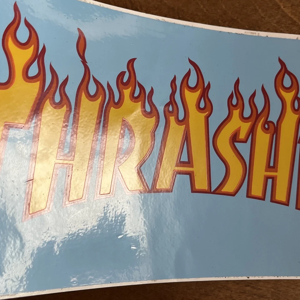"Revista de skateboard vintage años 90 TRASHER FLAMES 🔥 11"" calcomanía pegatina SANTA CRUZ" Foto 4 de 4