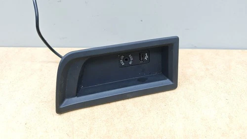 Câble adaptateur AUX