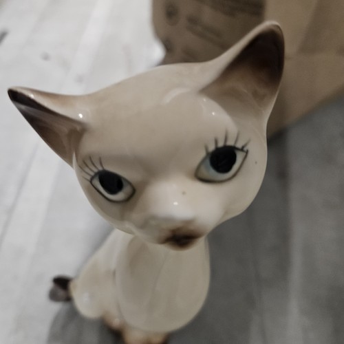 Pair Vintage MCM Two Vicki Japan Siamese Long Neck Cats perfect shape with label - Picture 3 of 5