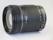 Canon EF-S 18-135 mm F/3.5-5.6 IS Objektiv für Canon