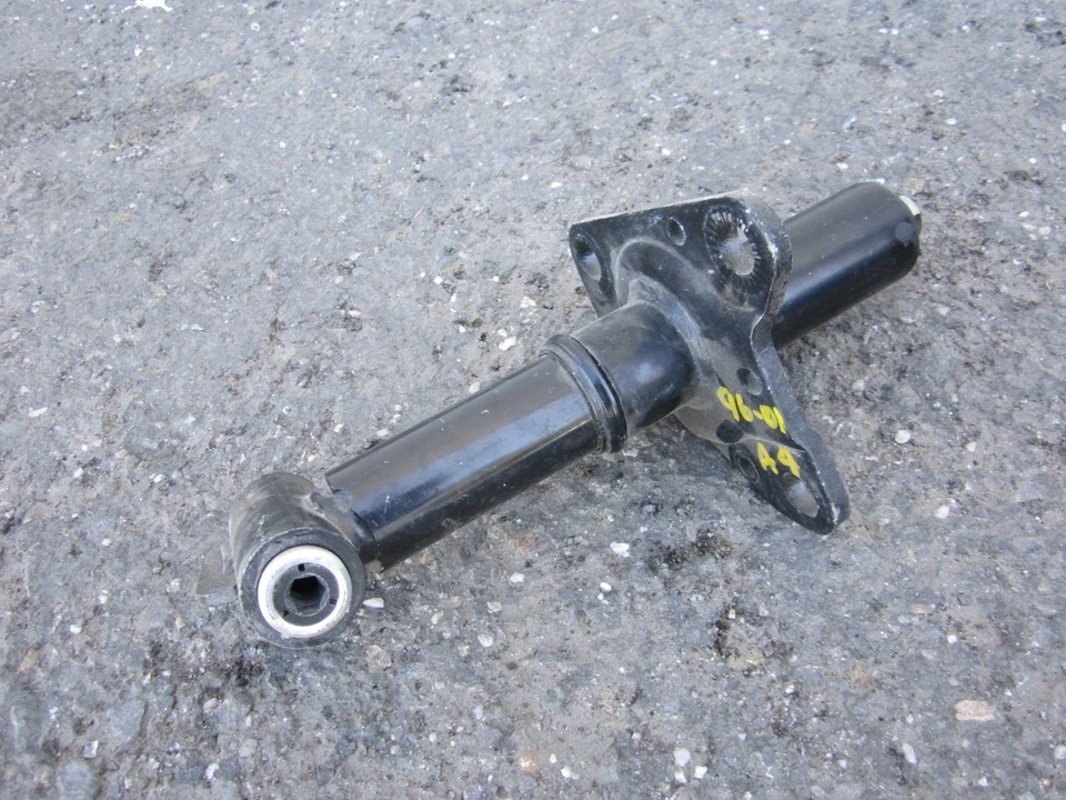 Barra amortiguadora de impacto derecha nn71096 Audi A4 1996 1997 1999 2000 2001 OEM Foto 4 de 4