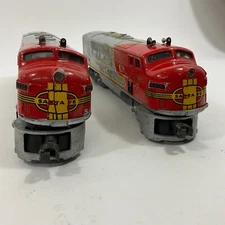 Vintage Lot of 2 Lionel 2333 Santa Fe Diesel Locomotive Model Trains Made in USA