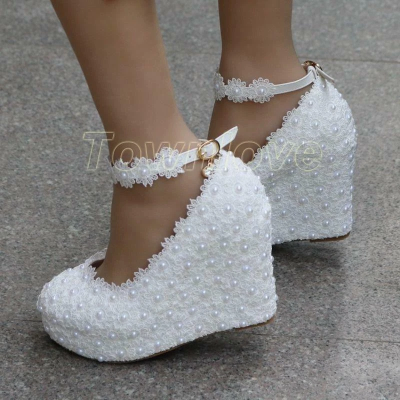 Zapatos de salón para mujer de encaje con cuña de tacón alto y correa al tobillo punta redonda Foto 3 de 4