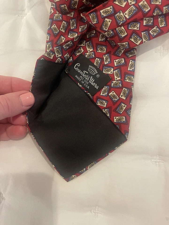 Corbata vintage de seda condesa Mara para hombre hecha en EE. UU. Foto 4 de 4