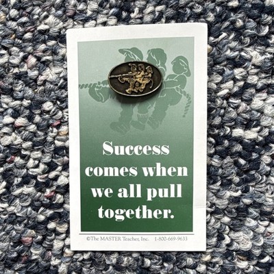 ''Success comes when we all pull together'' Pinback Button