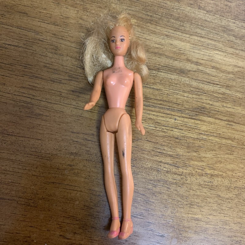 Vintage Doll 1981 Kenner CPG Glamour Girls Doll Action Figure 4"