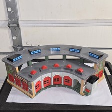 Thomas Friends Wooden Railway Tidmouth Sheds Roundhouse w/Turntable Incomplete