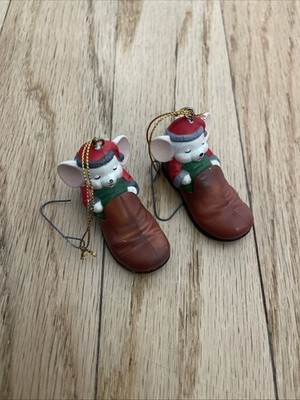 Christmas Ornament Set Mouse Sleeping Inside Shoe Ceramic 2.5  Long Vintage