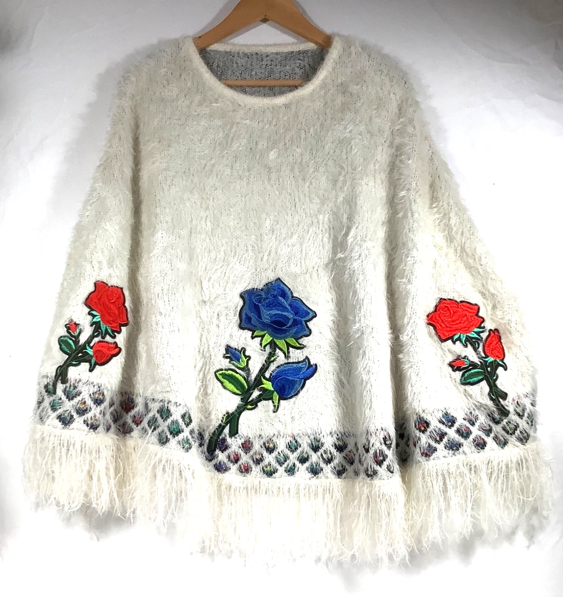 Poncho soft kint cream w/embroidered Rose's Blue & red South West style 1 size