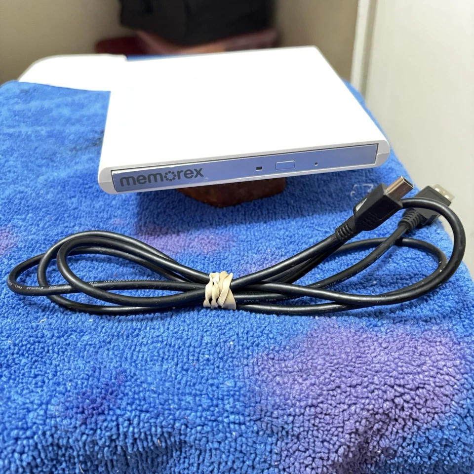 GRABADORA MEMOREX 8X SLIM DVD MULTIFORMATO BLANCA EXTERNA MRX-650LE V3 Foto 3 de 4