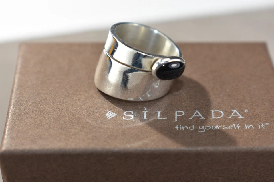 SILPADA 925 Sterling Silver Black Onyx Wrap Style Ring R0946 Size 6 CUTE - Image 3 of 4