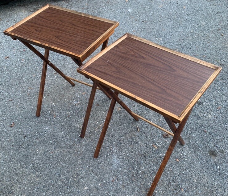 Vintage Woodgrain Folding TV Tray/ Side Tables Set of 2 Mid