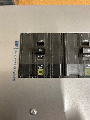 StarLine CBM225HE28-(2)L2130-4 T3 Busway Tap Box 30A SYS